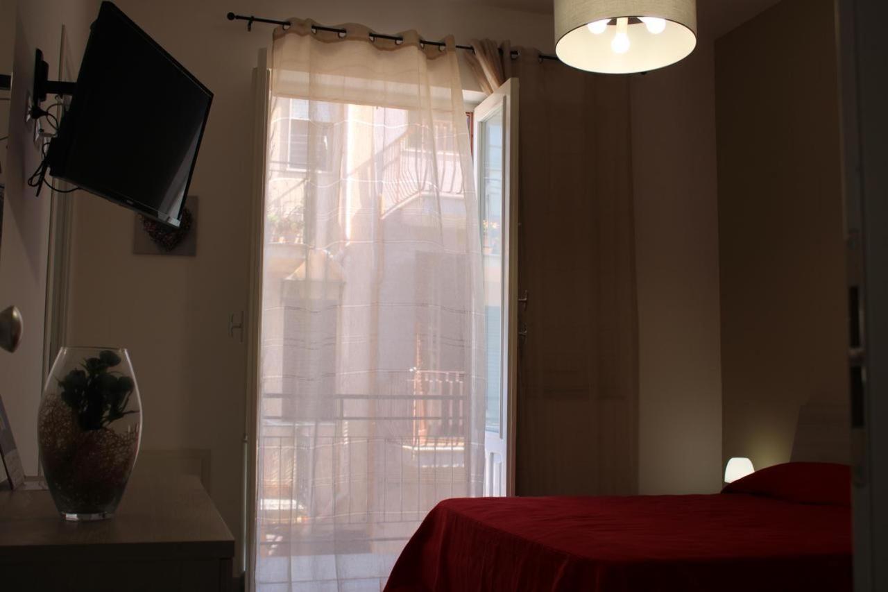 Апартаменты La Stanza Vicino Al Mare , Una Camera Da Letto E Bagno Con Balcone Vista Mare Балестрате Экстерьер фото